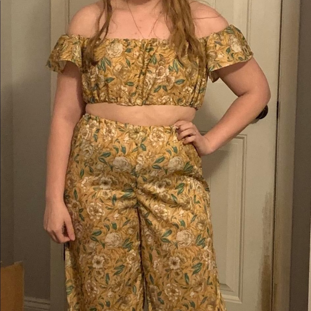 Beautiful two piece outfit